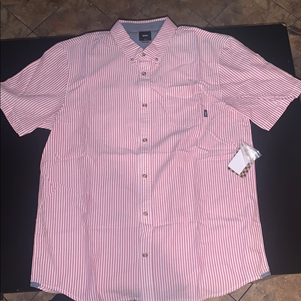 NEW Vans Men’s Stripped Button Down Shirt